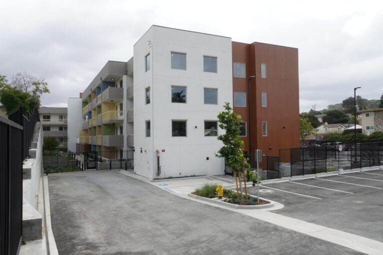 Milgard windows and aluminum siding on Vista Wood multifamily building