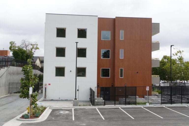 Milgard windows and aluminum siding on Vista Wood multifamily building