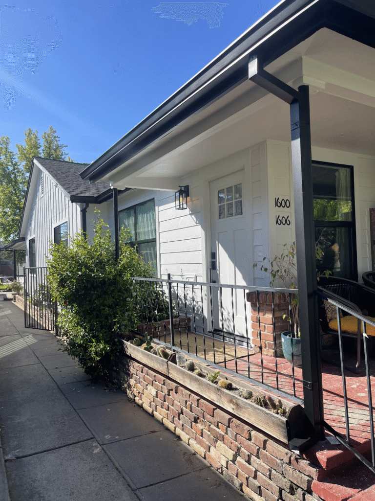 James Hardie board and batten siding with Amsco windows on Downtown Sacramento home