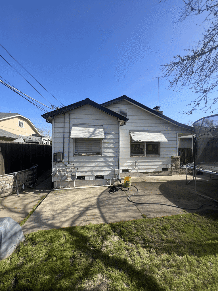 James Hardie board and batten siding with Amsco windows on Downtown Sacramento home